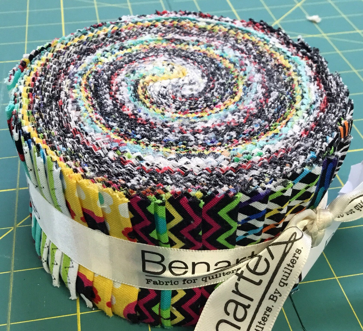 Benartex Bright Colors 40 - 2.5" strips