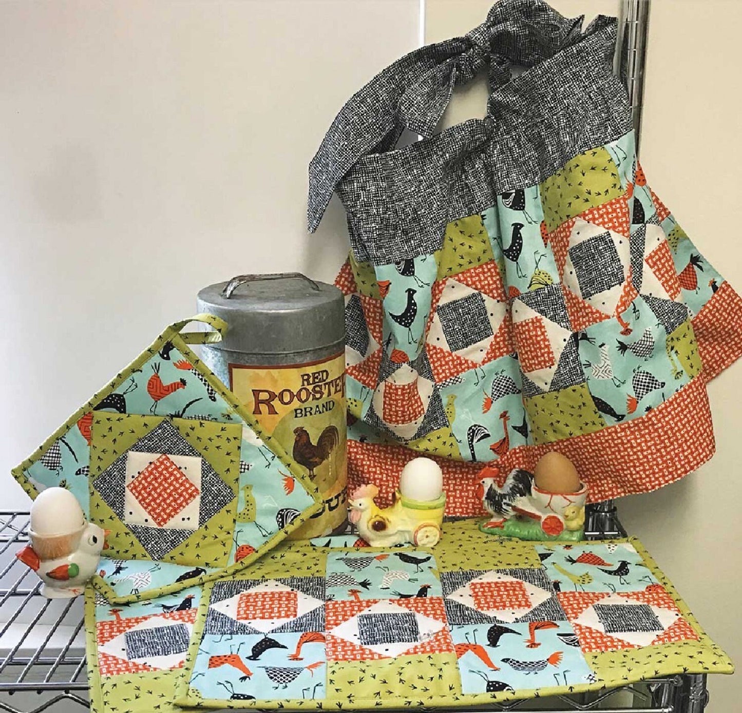 Chicken Kitchen Set by Jean Ann Wright for Cut Loose Press - PAPER PATTERN